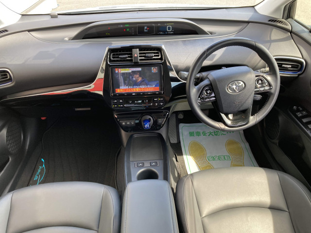 トヨタ プリウス １．８ Ｓ ツーリングセレクション R1年 (四国) 99