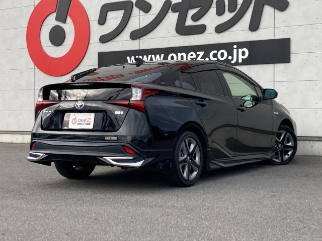 トヨタ プリウス １．８ Ｓ ツーリングセレクション R1年 (四国) 99