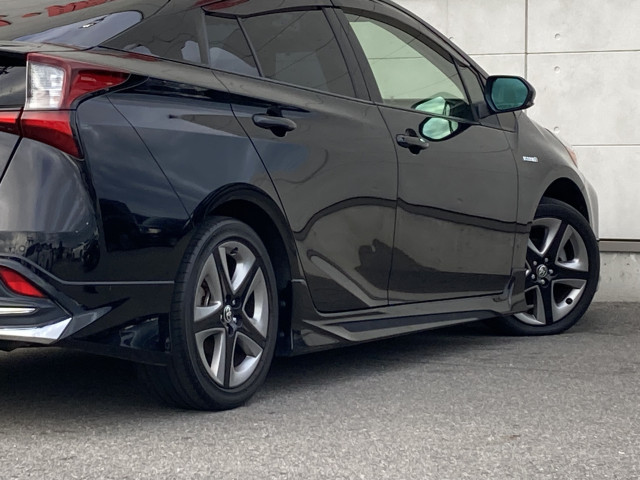 トヨタ プリウス １．８ Ｓ ツーリングセレクション R1年 (四国) 99