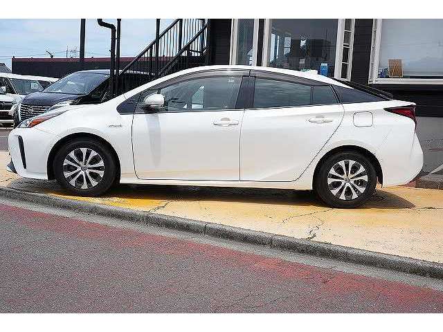 トヨタ プリウス １．８ Ａ R1年 (関東) 99