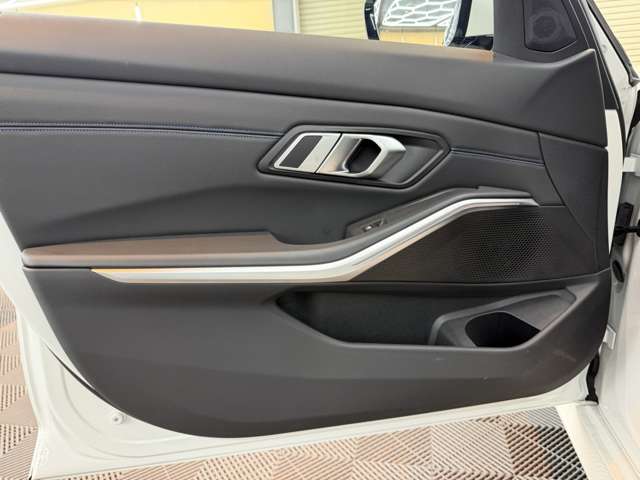 ＢＭＷ ３シリーズ ３２０Ｄ Ｘドライブ Ｍスポーツ ディーゼルターボ ４ＷＤ R5年 (関東) 99