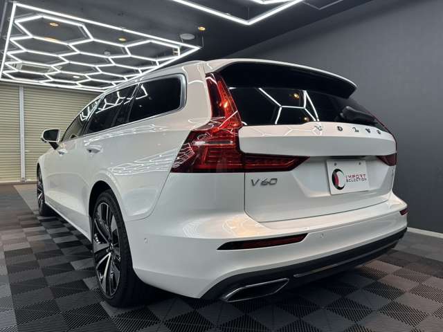 ボルボ Ｖ６０ リチャージ プラグイン ハイブリッド Ｔ６ ＡＷＤ インスクリプション R3年 (関東) 99