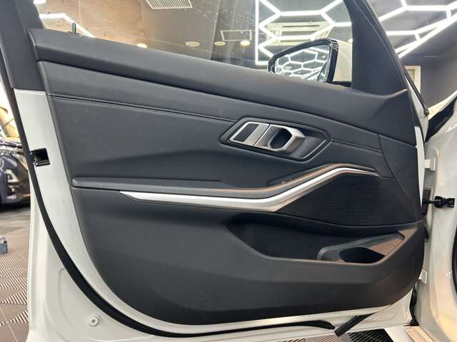 ＢＭＷ ３シリーズ ３２０Ｄ Ｘドライブ エディション ジョイプラス ディーゼルターボ ４ＷＤ R3年 (関東) 99