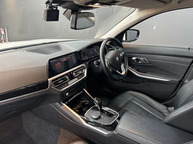 ＢＭＷ ３シリーズ ３２０Ｄ Ｘドライブ エディション ジョイプラス ディーゼルターボ ４ＷＤ R3年 (関東) 99