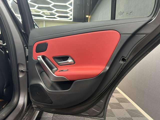 ＡＭＧ Ａクラス Ａ３５ ４マチック ４ＷＤ R1年 (関東) 99
