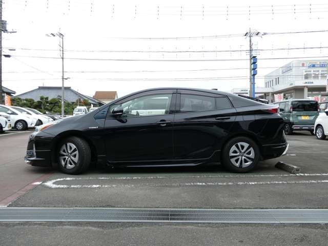 トヨタ プリウス １．８ Ｓ H30年 (関東) 99