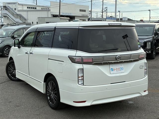 日産 エルグランド ３．５ ３５０ハイウェイスター ホワイトレザー アーバンクロム H29年 (関東) 99