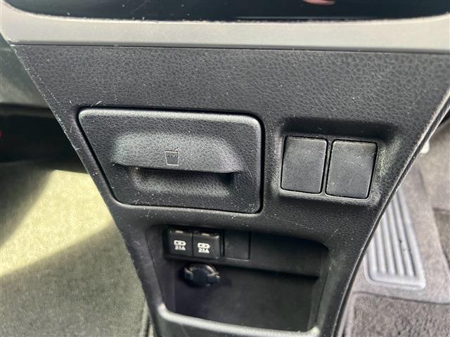 トヨタ ヴォクシー ２．０ ＺＳ 煌 H30年 (九州・沖縄) 99
