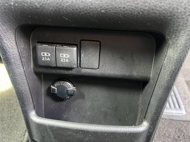 トヨタ ヴォクシー ２．０ ＺＳ 煌 H30年 (九州・沖縄) 99