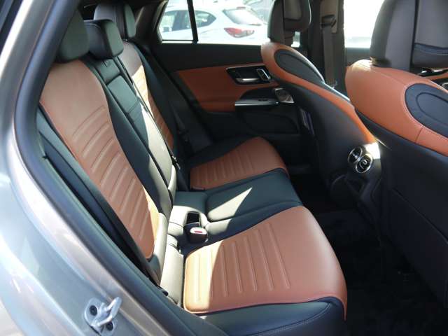 メルセデスベンツ ＧＬＣクーペ ２２０ Ｄ ４マチック（ＩＳＧ搭載モデル） ＡＭＧラインパッケージ ディーゼルターボ ４ＷＤ ＭＰ２０２４０１ R5年 (九州・沖縄) 99