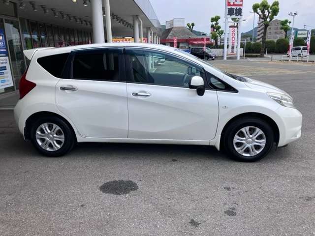 日産 ノート １．２ メダリスト H25年 (九州・沖縄) 99