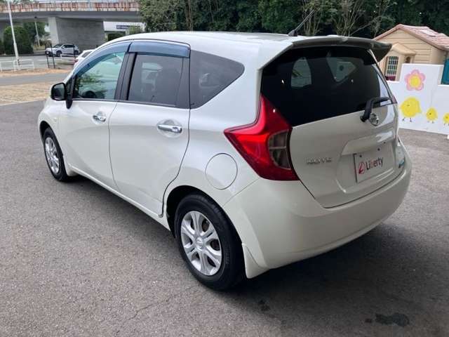 日産 ノート １．２ メダリスト H25年 (九州・沖縄) 99