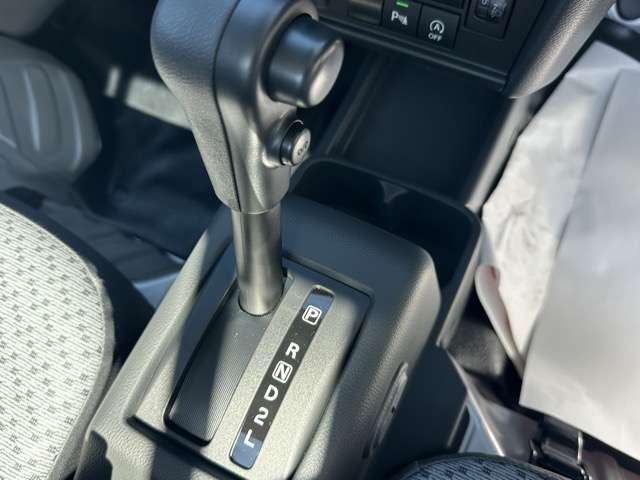 三菱 ミニキャブトラック ６６０ ミノリ ４ＷＤ R8年 (東海) 99