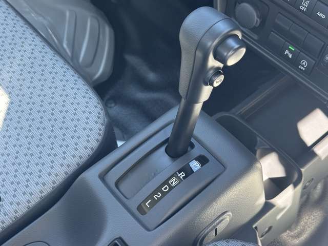 三菱 ミニキャブトラック ６６０ ミノリ ４ＷＤ R8年 (東海) 99