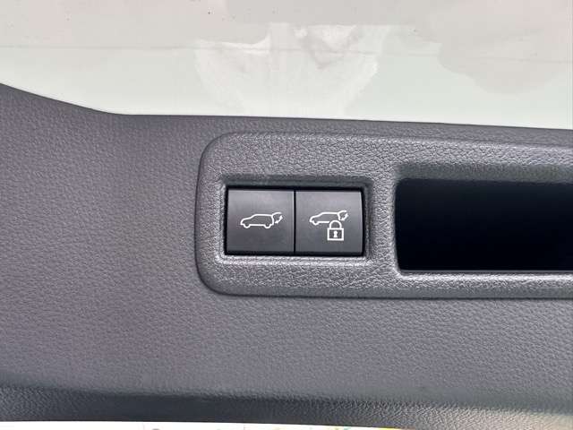 トヨタ ハリアー ２．０ Ｚ レザーパッケージ R6年 (東海) 99