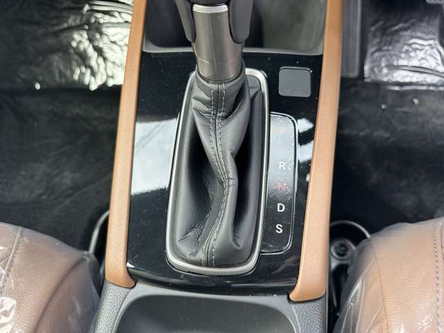 ホンダ ＷＲ−Ｖ １．５ Ｚ プラス R8年 (東海) 99