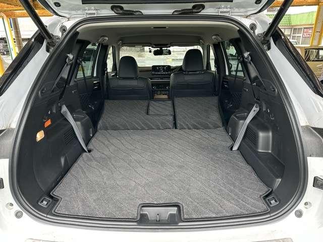 三菱 アウトランダーＰＨＥＶ ＰＨＥＶ ２．４ Ｐ ４ＷＤ R5年 (東海) 99