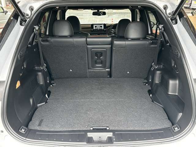 三菱 アウトランダーＰＨＥＶ ＰＨＥＶ ２．４ Ｐ ４ＷＤ R5年 (東海) 99