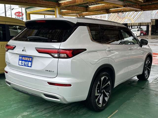 三菱 アウトランダーＰＨＥＶ ＰＨＥＶ ２．４ Ｐ ４ＷＤ R5年 (東海) 99