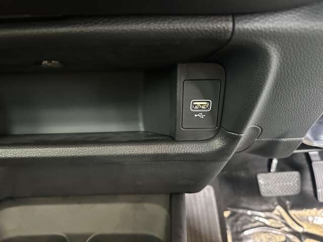 ホンダ ＷＲ−Ｖ １．５ Ｚ ブラックスタイル R8年 (東海) 99