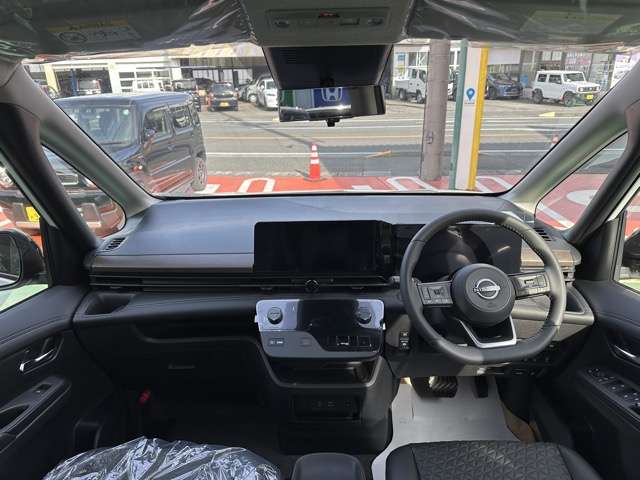 日産 セレナ １．４ Ｅ－４ＯＲＣＥ ハイウェイスターＶ ４ＷＤ R7年 (東海) 99