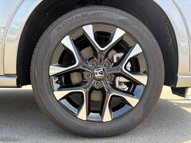ホンダ ＺＲ－Ｖ ２．０ Ｅ：ＨＥＶ Ｚ R8年 (東海) 99