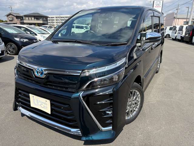 トヨタ ヴォクシー １．８ ハイブリッド ＺＳ 煌ＩＩＩ R3年 (東海) 99