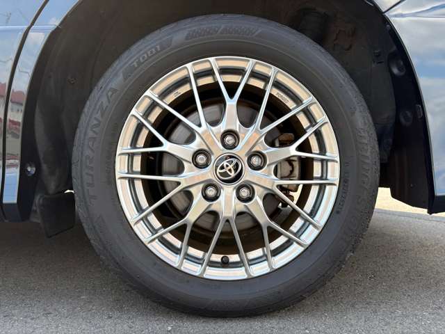 トヨタ ヴォクシー １．８ ハイブリッド ＺＳ 煌ＩＩＩ R3年 (東海) 99