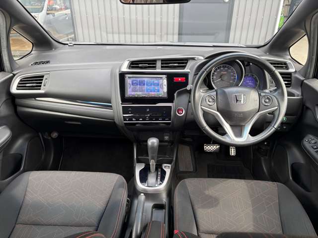 ホンダ フィット １．５ ＲＳ H25年 (東海) 99