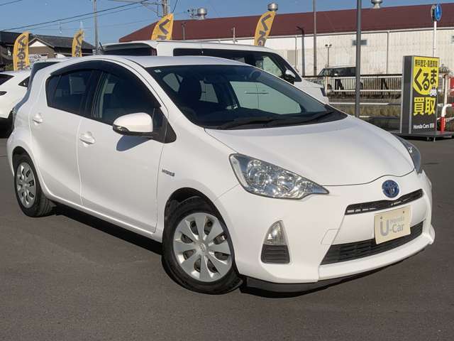 トヨタ アクア １．５ Ｓ H26年 (東海) 99