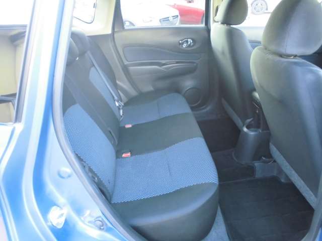 日産 ノート １．２ Ｘ ＦＯＵＲ ４ＷＤ H27年 (甲信越・北陸) 99