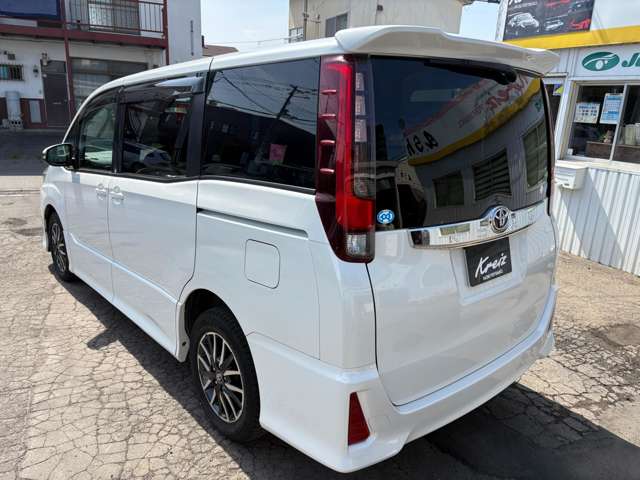 トヨタ ノア ２．０ ＳＩ ４ＷＤ H28年 (北海道) 99
