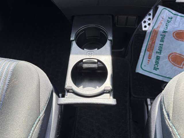 トヨタ ノア ２．０ ＳＩ ４ＷＤ H28年 (北海道) 99