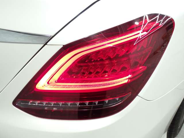 メルセデスベンツ Ｃクラス Ｃ２２０Ｄ ローレウス エディション スポーツプラスパッケージ ディーゼルターボ R1年 (九州・沖縄) 99