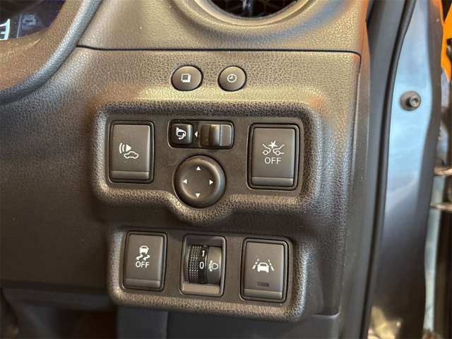 日産 ノート １．２ Ｅ－ＰＯＷＥＲ Ｘ H29年 () 99
