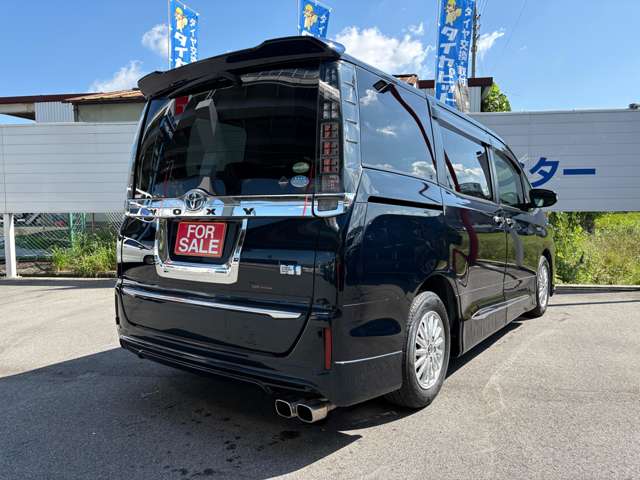 トヨタ ヴォクシー １．８ ハイブリッド Ｖ H26年 (近畿) 99