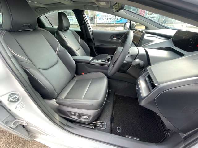 トヨタ プリウス ２．０ Ｚ R6年 (近畿) 99