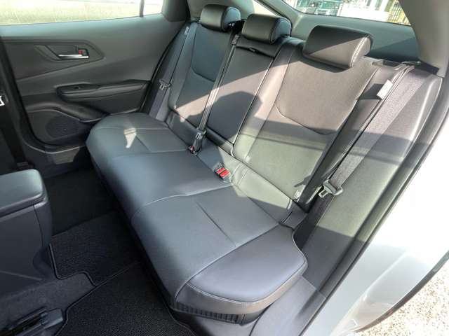 トヨタ プリウス ２．０ Ｚ R6年 (近畿) 99