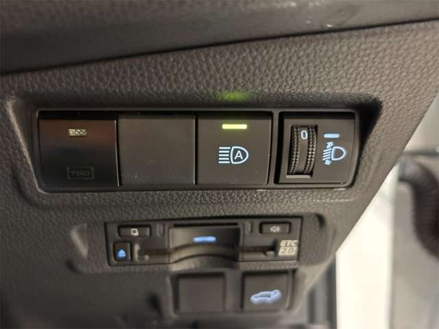 トヨタ カローラクロス ２．０ Ｚ R6年 () 99