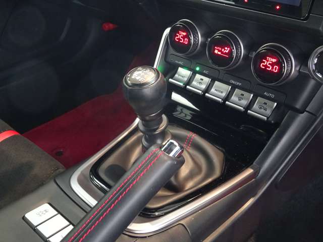 スバル ＢＲＺ ２．４ Ｓ R4年 (関東) 99