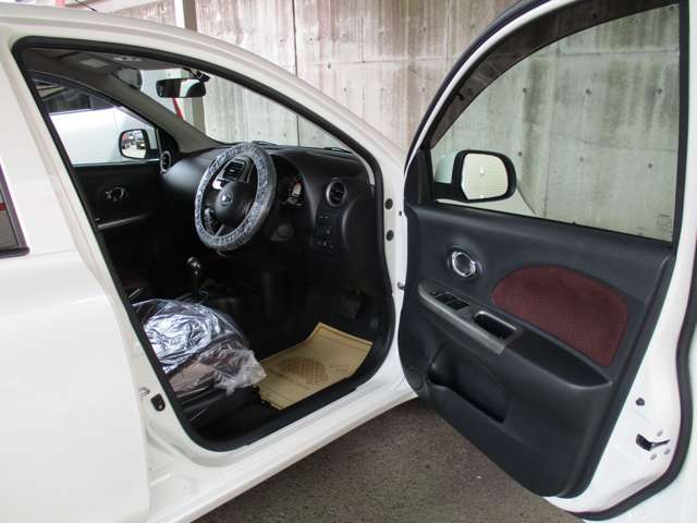 日産 マーチ １．２ Ｇ H28年 (東北) 99