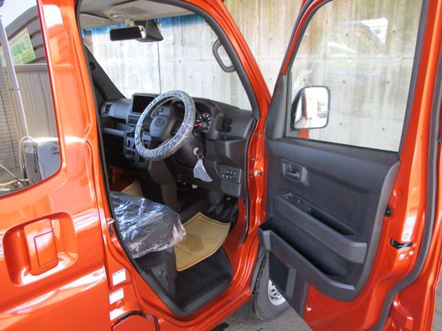 ダイハツ ハイゼットカーゴ ６６０ デラックス ４ＷＤ R8年 (東北) 99