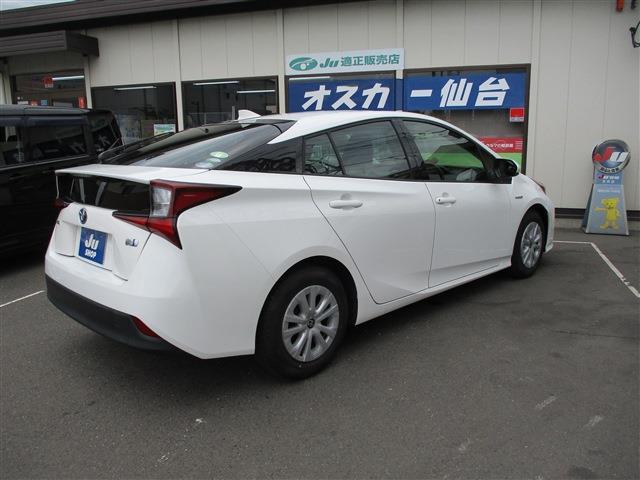 トヨタ プリウス １．８ Ｓ R1年 (東北) 99