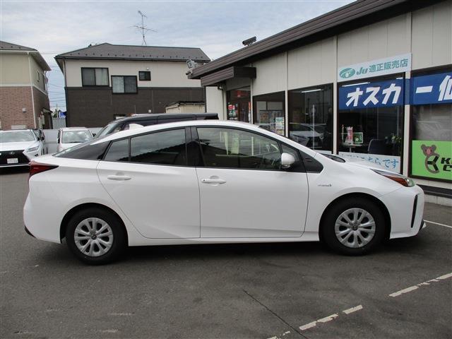 トヨタ プリウス １．８ Ｓ R1年 (東北) 99