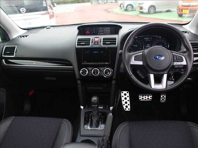 スバル フォレスター ２．０ＸＴ アイサイト ４ＷＤ H28年 (関東) 99