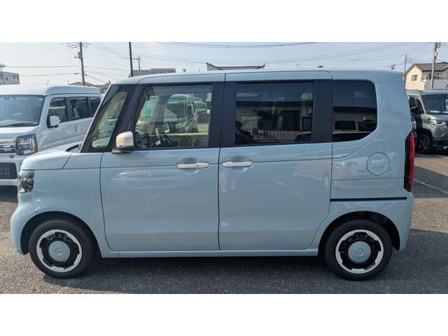 ホンダ Ｎ　ＢＯＸ ６６０ ファッションスタイル モノトーン R8年 (関東) 99