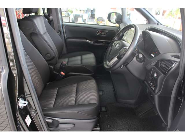 トヨタ ヴォクシー ２．０ ＺＳ 煌ＩＩ R2年 (関東) 99