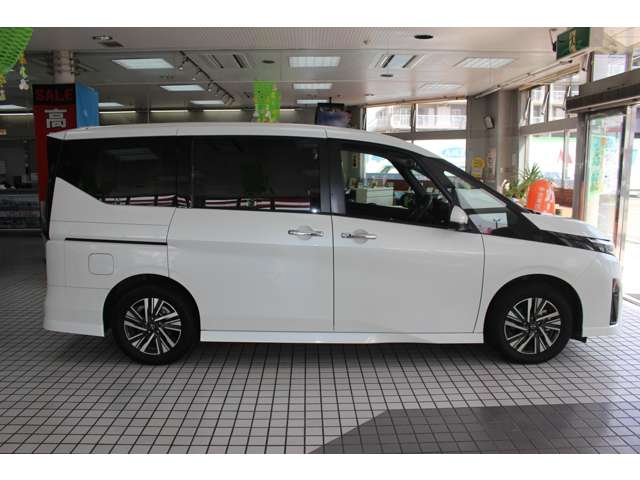 日産 セレナ ２．０ ハイウェイスターＶ R5年 (関東) 99