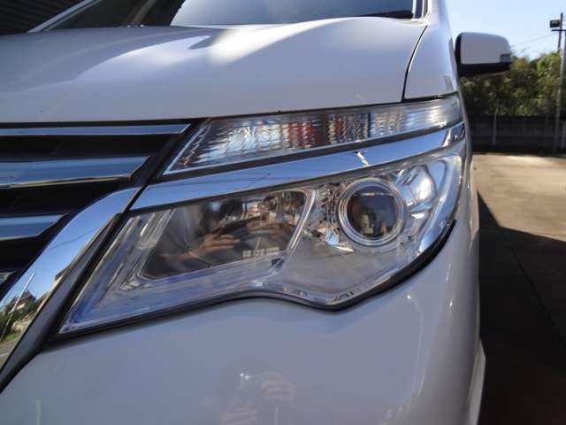 日産 セレナ ２．０ ハイウェイスター Ｖエアロモード＋ＳＡＦＥＴＹ Ｓ－ＨＹＢＲＩＤ H27年 (関東) 99