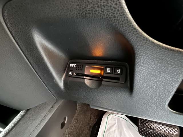 ホンダ フィット　シャトル　ハイブリッド １．３ スマートセレクション 助手席回転シート車 H26年 (関東) 99